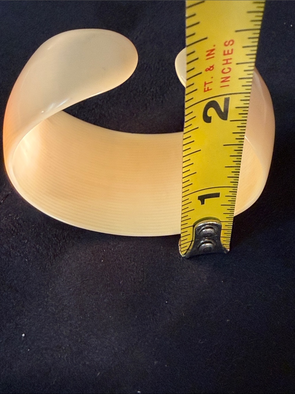 Vintage Wide Cream Cuff Bracelet - Picture 5 of 8